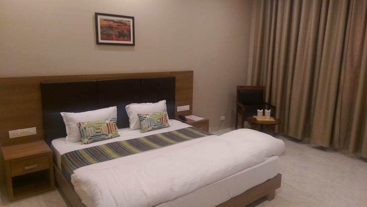 The Premier Hotel Кота Екстер'єр фото
